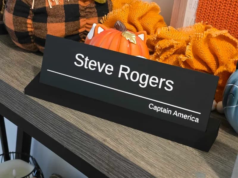 Placa de Nome de Mesa Personalizável com Suporte